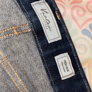 Size 28 ankle skinny Kancan jeans. Never worn, just took tags off. From buckle